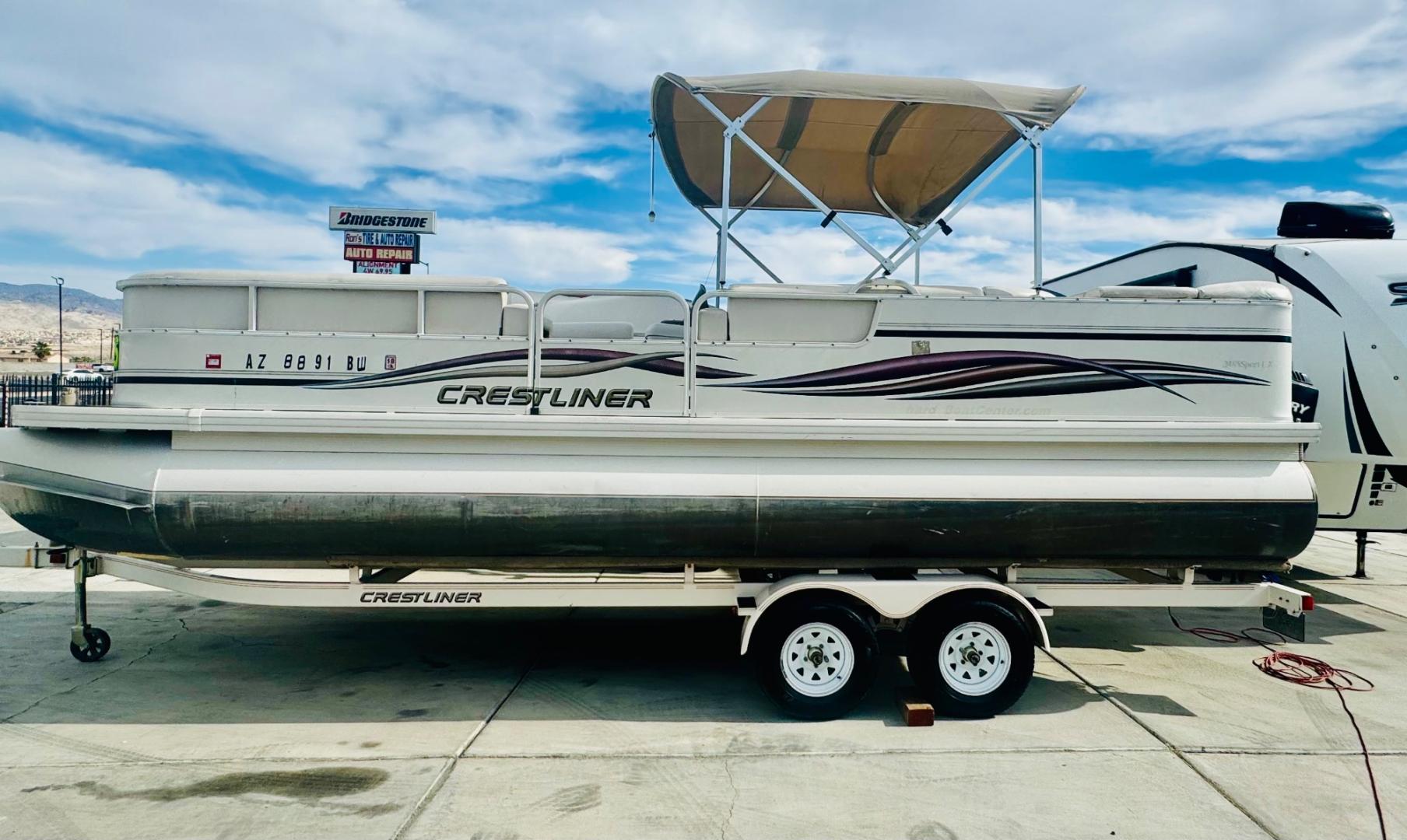 2006 White Crestliner 2485 Sport LX , located at 2190 Hwy 95, Bullhead City, AZ, 86442, (928) 704-0060, 0.000000, 0.000000 - On consignment. 2006 Crestliner 24 ft. 115 four stroke engine. good bimini top. stereo. newer speakers. new batteries. has pop up changing room Full boat cover. free and clear title and boat title. - Photo#2